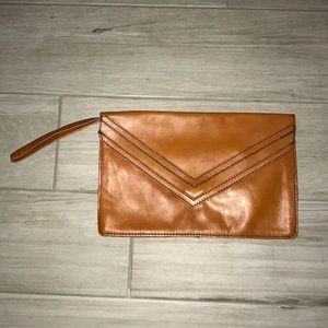 💋Bonnie International Wristlet